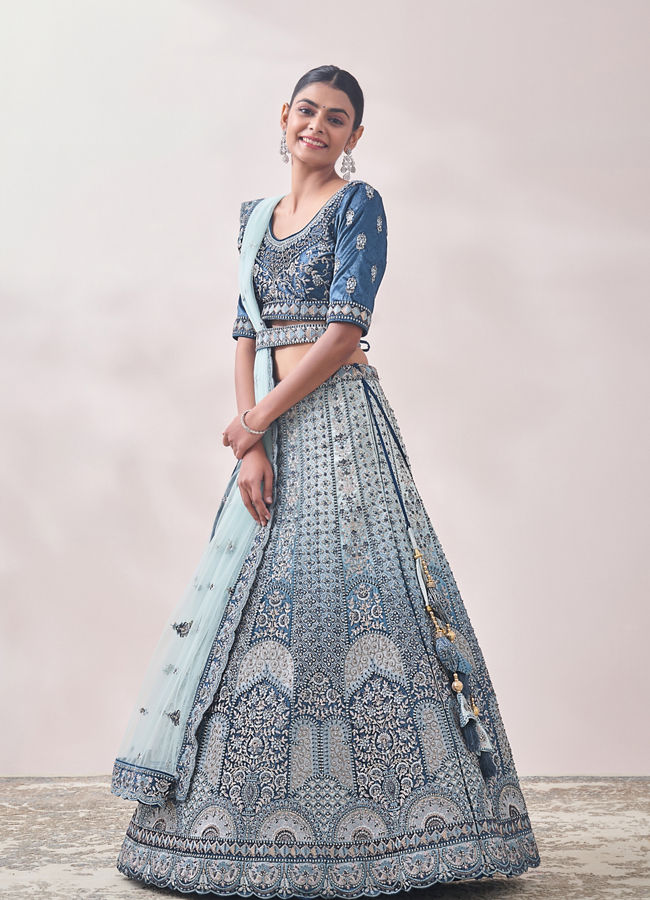 Manyavar hotsell bridal lehengas